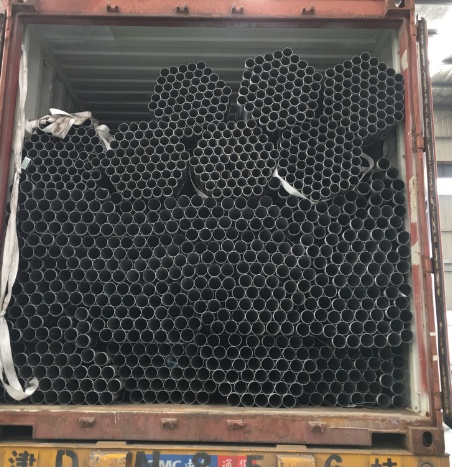 Container loading - Steel pipes