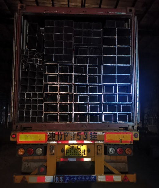 Container loading - Square tubes